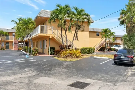 4061 N Dixie Highway Oakland Park FL 33334