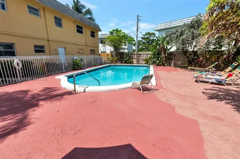 4061 N Dixie Highway Oakland Park FL 33334
