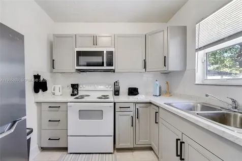 1283 NW 45th Street Miami FL 33142