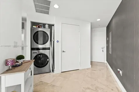 18201 Collins Avenue Sunny Isles Beach FL 33160