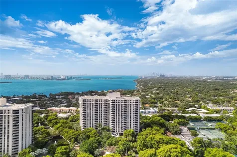 2000 Towerside Terrace Miami FL 33138