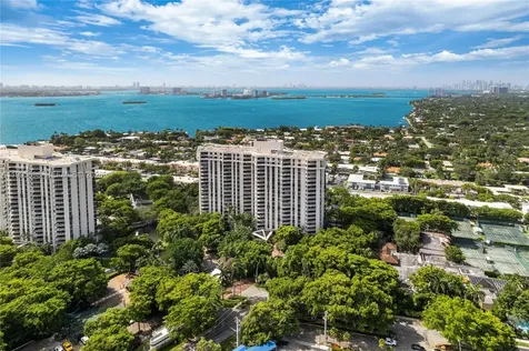 2000 Towerside Terrace Miami FL 33138