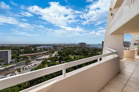 2000 Towerside Terrace Miami FL 33138