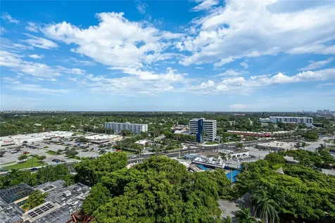 2000 Towerside Terrace Miami FL 33138