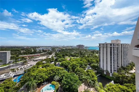 2000 Towerside Terrace Miami FL 33138