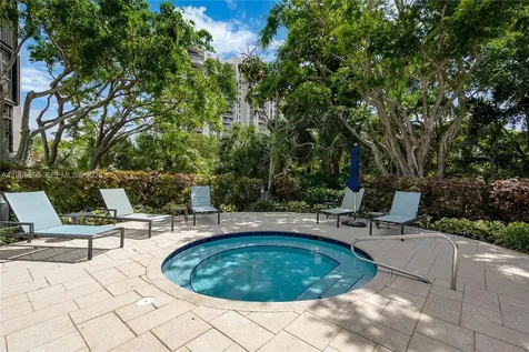 2000 Towerside Terrace Miami FL 33138