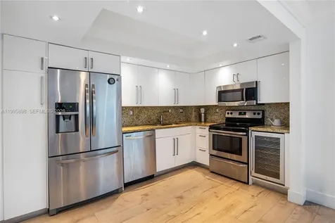 2000 Towerside Terrace Miami FL 33138