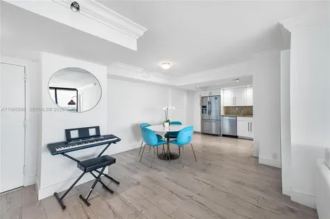 2000 Towerside Terrace Miami FL 33138