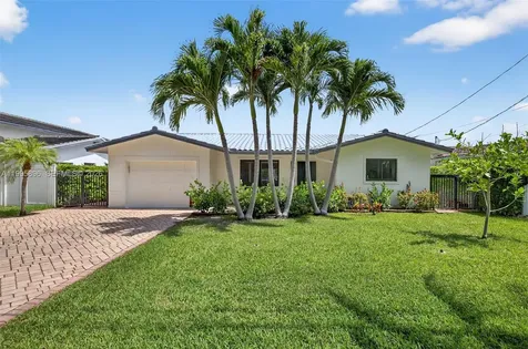2481 SE 15th Street Pompano Beach FL 33062