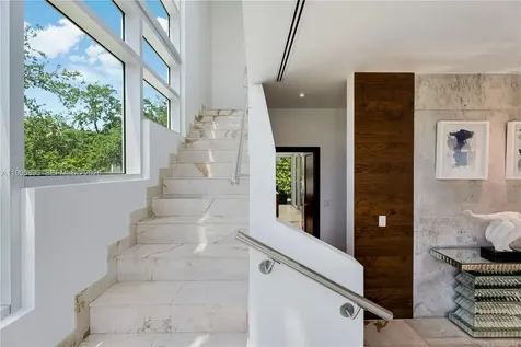 548 Fernwood Road Key Biscayne FL 33149