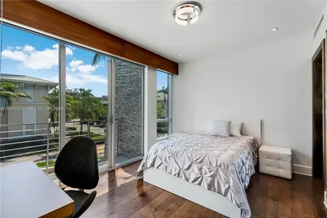548 Fernwood Road Key Biscayne FL 33149