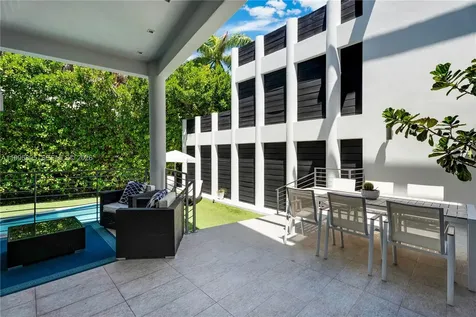 548 Fernwood Road Key Biscayne FL 33149