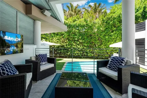 548 Fernwood Road Key Biscayne FL 33149