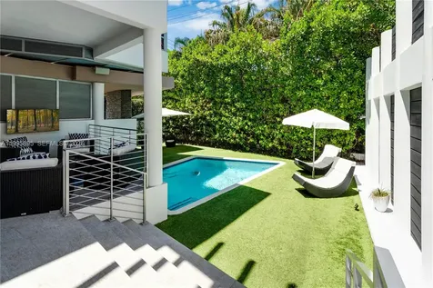 548 Fernwood Road Key Biscayne FL 33149