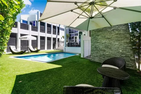 548 Fernwood Road Key Biscayne FL 33149