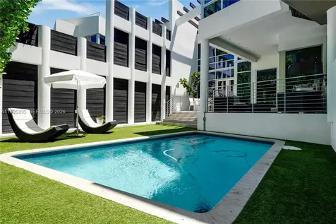 548 Fernwood Road Key Biscayne FL 33149