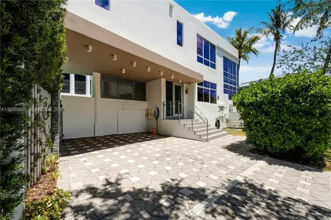548 Fernwood Road Key Biscayne FL 33149