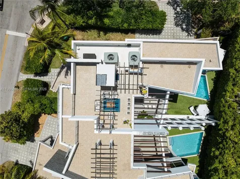 548 Fernwood Road Key Biscayne FL 33149