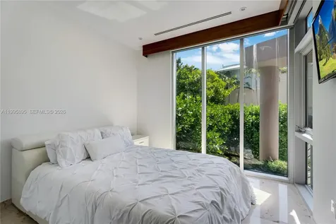 548 Fernwood Road Key Biscayne FL 33149