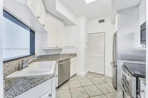 888 Brickell Key Drive Miami FL 33131