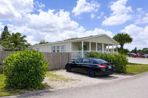 11846 Watergate Circle Boca Raton FL 33428