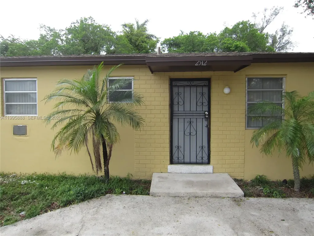 2512 NW 175th Terrace Miami Gardens FL 33056