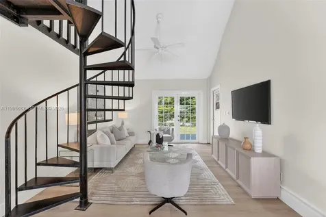 2710 Azalea Avenue Miramar FL 33025