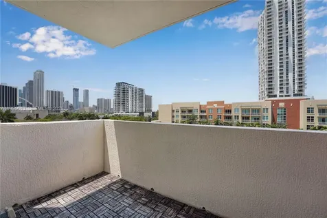 2000 N Bayshore Drive Miami FL 33137