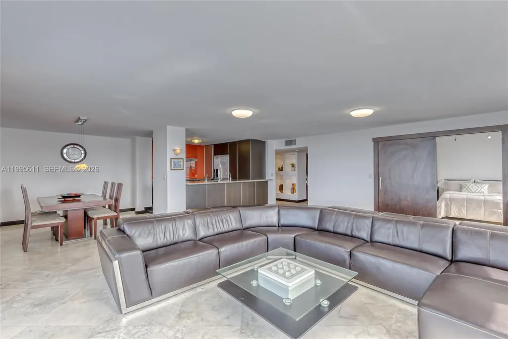 3800 S Ocean Drive Hollywood FL 33019
