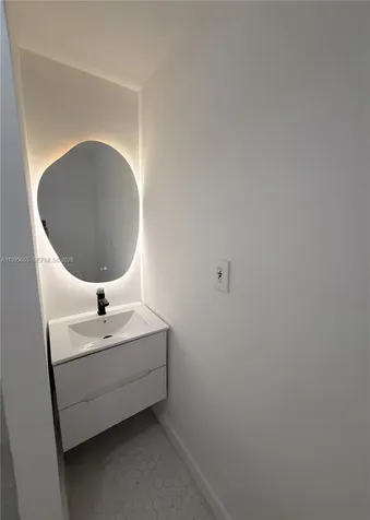 605 Euclid Avenue Miami Beach FL 33139