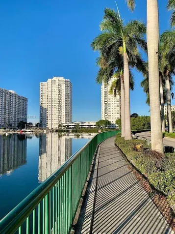 2750 NE 183rd Street Aventura FL 33160