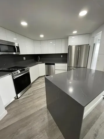 2750 NE 183rd Street Aventura FL 33160