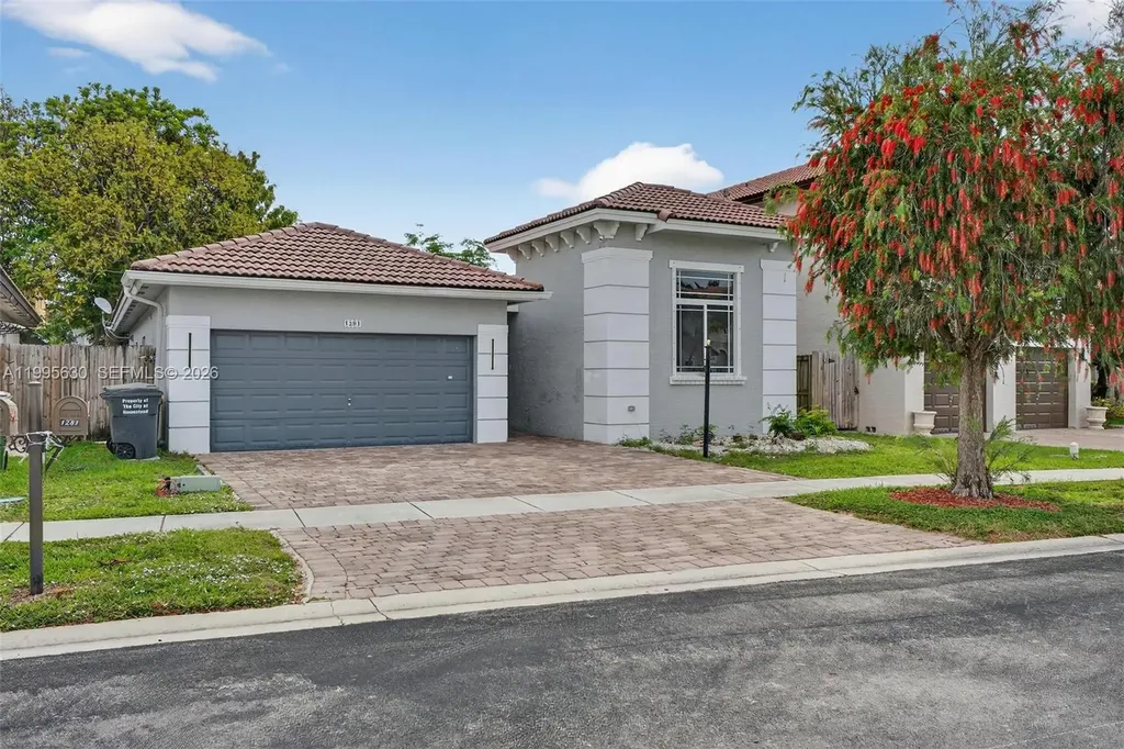 1281 NE 41st Place Homestead FL 33033