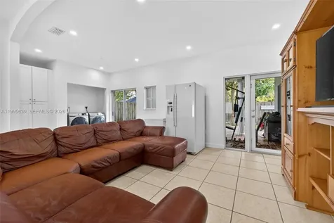 1281 NE 41st Place Homestead FL 33033