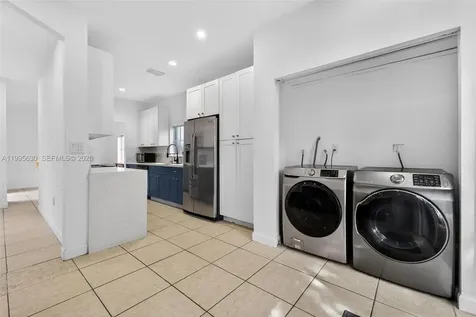 1281 NE 41st Place Homestead FL 33033