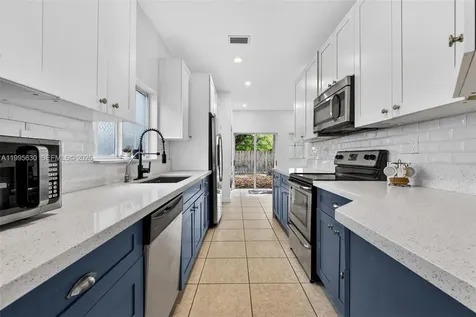 1281 NE 41st Place Homestead FL 33033