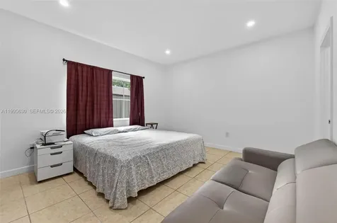 1281 NE 41st Place Homestead FL 33033