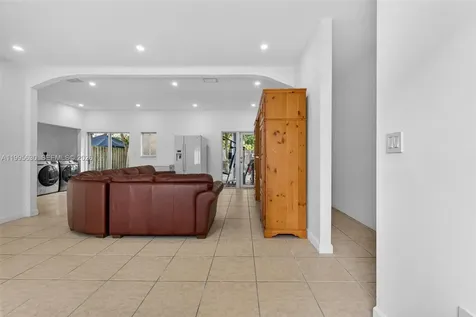 1281 NE 41st Place Homestead FL 33033