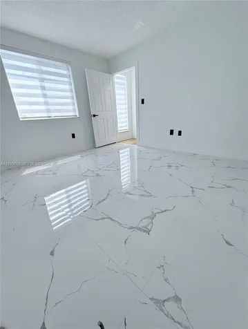 8660 NW 5th Terrace Miami FL 33126