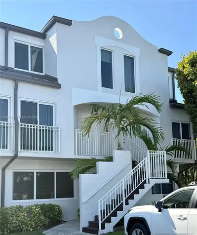 8660 NW 5th Terrace Miami FL 33126