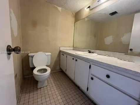 8810 W Mcnab Road Tamarac FL 33321