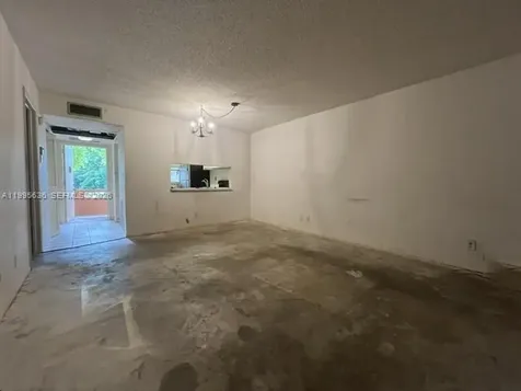 8810 W Mcnab Road Tamarac FL 33321
