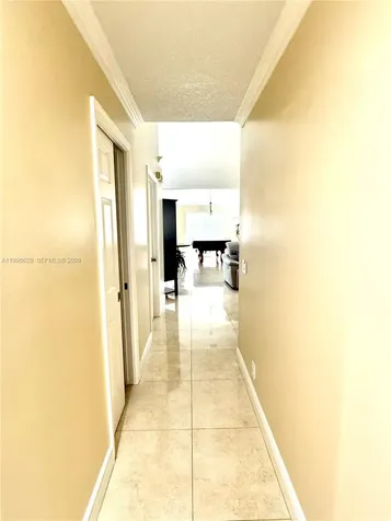 2723 E Abiaca Circle Davie FL 33328