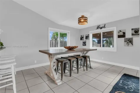 2426 NW 108th Terrace Sunrise FL 33322