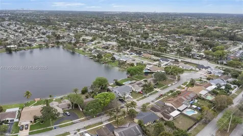 2426 NW 108th Terrace Sunrise FL 33322