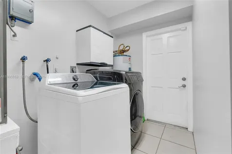 2426 NW 108th Terrace Sunrise FL 33322