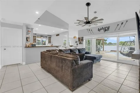 2426 NW 108th Terrace Sunrise FL 33322