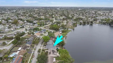 2426 NW 108th Terrace Sunrise FL 33322