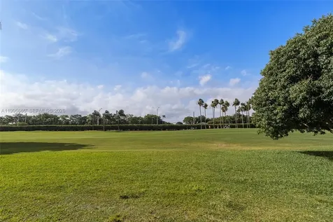 9820 S Hollybrook Lake Drive Pembroke Pines FL 33025