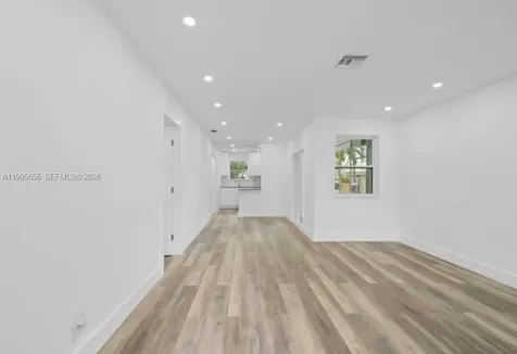 816 N Golf Drive Hollywood FL 33021